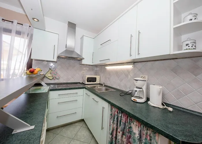 Debelic * Barbat na Rabu